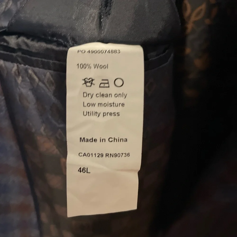 Men's Tallia Checkered Blazer

Free Shipping - Picture 6 of 8